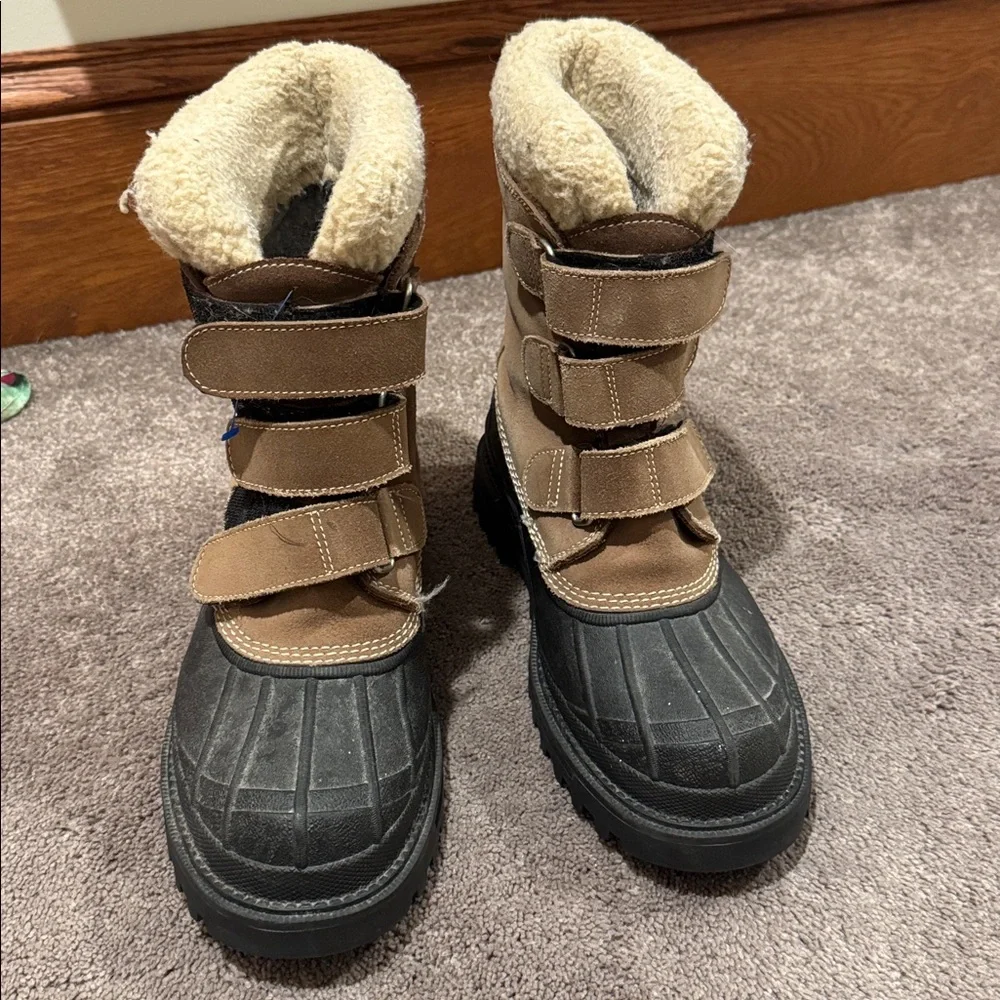 L.L. Bean Shearling Lined Duck Boots Tan Black Winter Snow Boots SIZE 9M